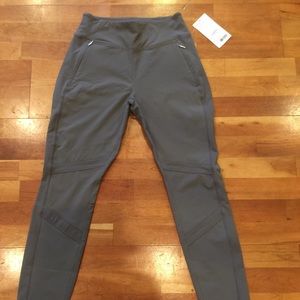 Athleta Summiter Tight